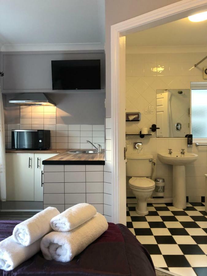 Amber Hill Bed and Breakfast Galway Exteriör bild